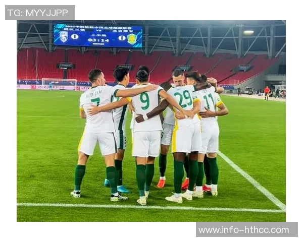 国安队员昨晚齐聚塞蒂恩住处送别情深意重温暖时刻