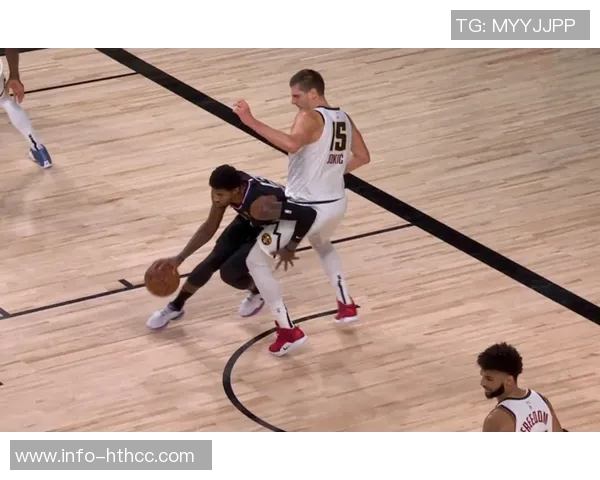 费尔斯半场表现低迷仅得2分3板4助攻球队需寻找新突破口